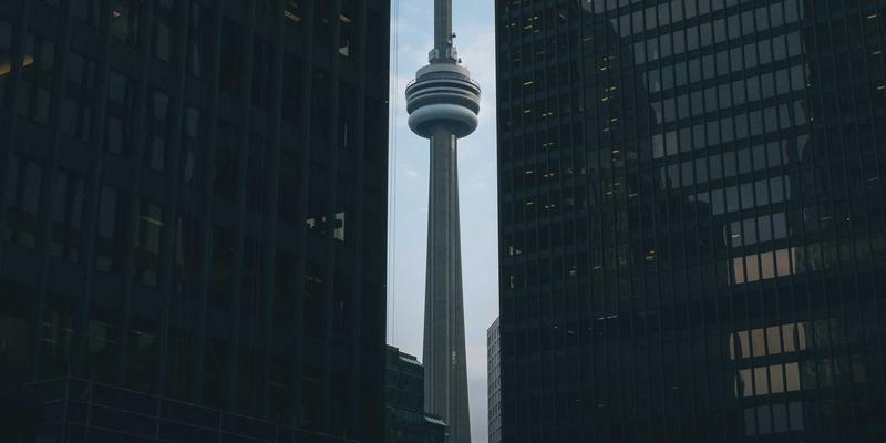 从商业照明到驾驶安全：揭秘雷朋LED驾驶型镜片的夜间护眼原理