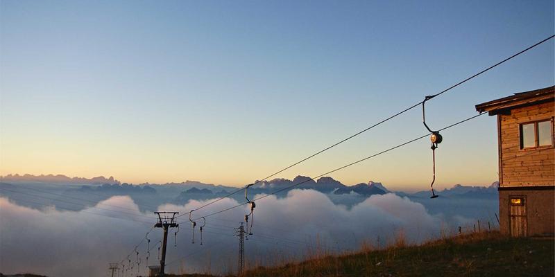 智能照明新纪元：雷朋LED智能太阳镜如何为商业照明与节能灯具用户带来革新体验