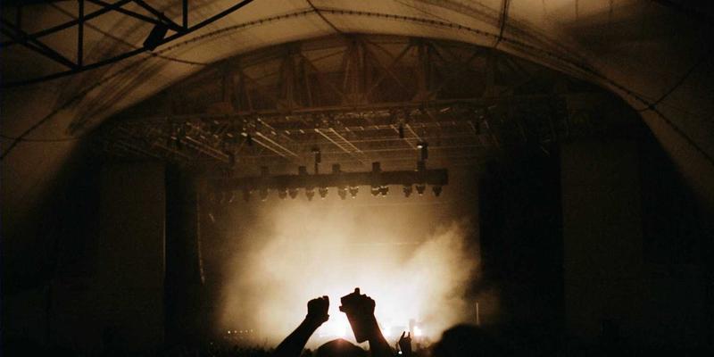 精准控光新境界：雷朋LED镜片如何革新博物馆文物保护照明