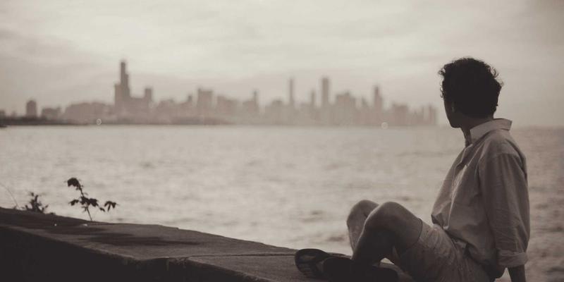 雷朋LED84：重新定义室内照明的艺术与科技