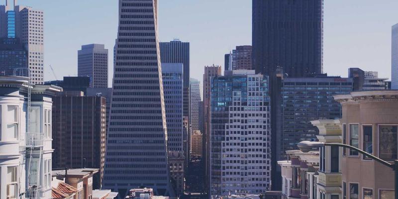 雷朋LED技术：重塑高端汽车制造与喷涂车间的精准色彩识别与质量控制新标准